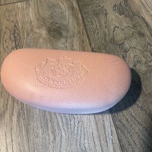 Juicy Couture- Vintage Beach Baby Sunglasses with case